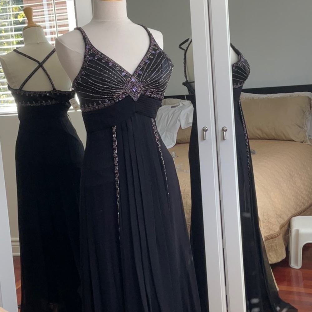 Sue Wong Nocturne Black Maxi Evening Dress with Beads & Stone Accents / Size 0
